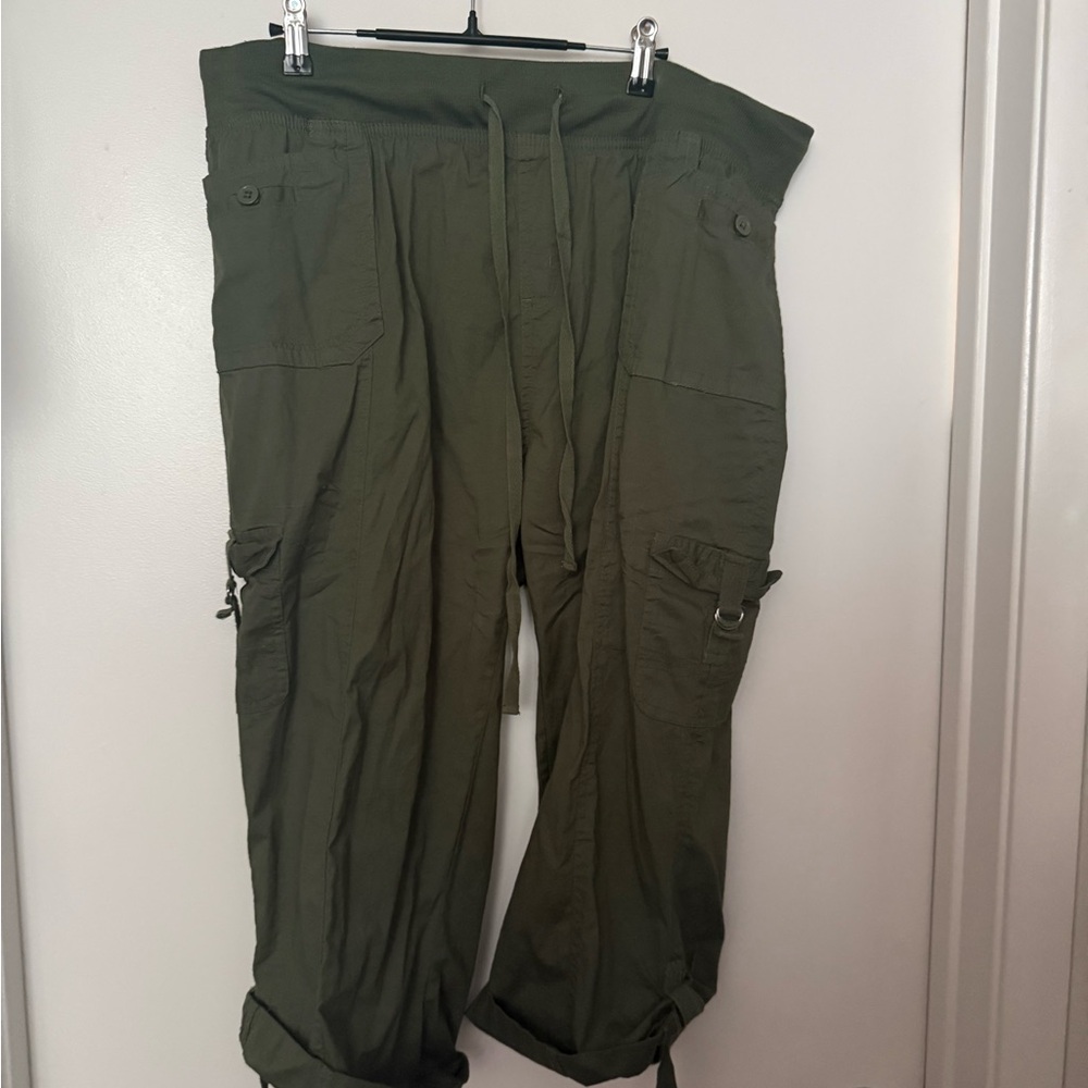 Stylish Olive Cropped Cargo Pants